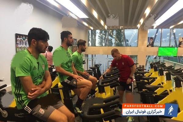 تمرین تیم ملی فوتبال ایران از ساعت ۱۷:۳۰ دقیقه در ساختمان پک برگزار شد تمرین تیم ملی فوتبال ایران بعدازظهر امروز از ساعت ۱۷:۳۰ دقیقه در ساختمان پک برگزار شد.