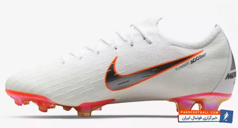 کمپانی نایک از کفشهای فوتبال مخصوص جام جهانی فوتبال رونمایی کرد در شرایطی که ۳۶ روز تا جام جهانی روسیه باقی مانده است، کمپانی نایک از کفشهای بازیکنان فوتبال رونمایی کرد.