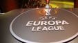 گریزمان مهاجم اتلتیکو در برابر دیمتری پایه هافبک خوش تکنیک تیم مارسی در لیگ اروپا