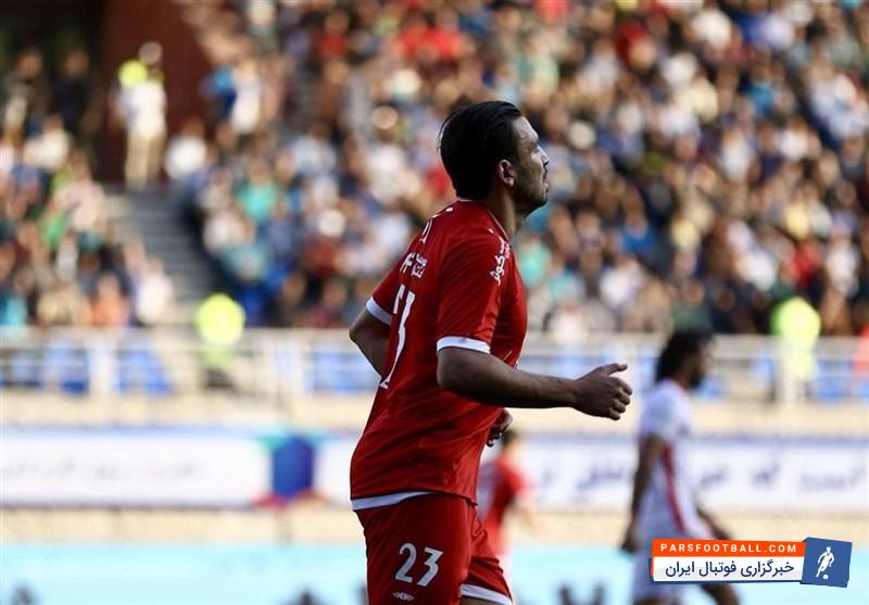 معین عباسیان هافبک تیم فوتبال پدیده خراسان با تأکید بر جدایی از این تیم گفت که تیمش جدیدش را تا دو هفته دیگر انتخاب خواهد کرد.