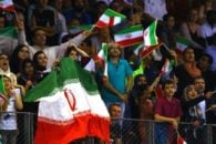 سانسور تصویر تماشاگران زن با حجاب در دیدار تیم ملی والیبال ایران خبرساز شده است تصویری از تماشاگران مسابقه تیم‌ملی والیبال ایران با فرانسه در لیگ‌ملت‌ها منتشر شده است.