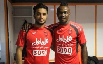 گادوین منشا مهاجم نیجریه ای تیم فوتبال پرسپولیس به همراه سیامک نعمتی هافبک سرخپوشان در کنسرت خواننده محبوب پاپ کشورمان محمد علیزاده شرکت کردند و با او عکس یادگاری گرفتند.