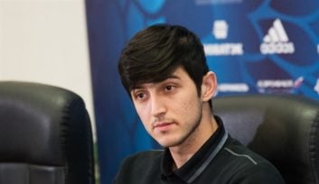 سردار آزمون مود توجه باشگاه فوتبال ولورهمپتون واندررز انگلیس قرار گرفته است