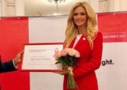 خوش آمد گویی ویکتوریا لوپیروا سفیر جام جهانی 2018 به زبان فارسی