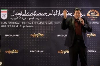 اجرای زنده آهنگ تیم ملی در مراسم بدرقه