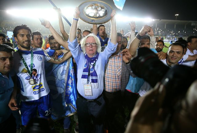 استقلال در دیدار برابر ذوب اهن با خستگی بازیکنان و مصدومیت مامه تیام روبرو شده است