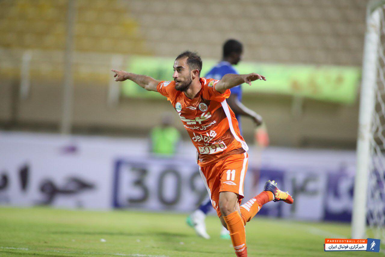 قطعی شدن حضور قلی زاده در شارلوا در حالی است که این باشگاه بلژیکی به دنبال جذب امید نورافکن, بازیکن فصل گذشته استقلال نیز هست تا در فصل آینده در کنار قلیزاده و رضایی از سه بازیکن ایرانی در ترکیبش بهره ببرد.