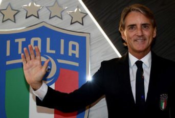 مانچینی : احتمال حضور بوفون وجود دارد