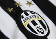 بوفون دروازه بان تیم فوتبال یوونتوس افتخارات بسیاری همراه با این تیم کسب کرد