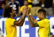 برزیل ؛ حرکات موزون نیمار و مارسلو در مراسم استقبال از تیم برزیل