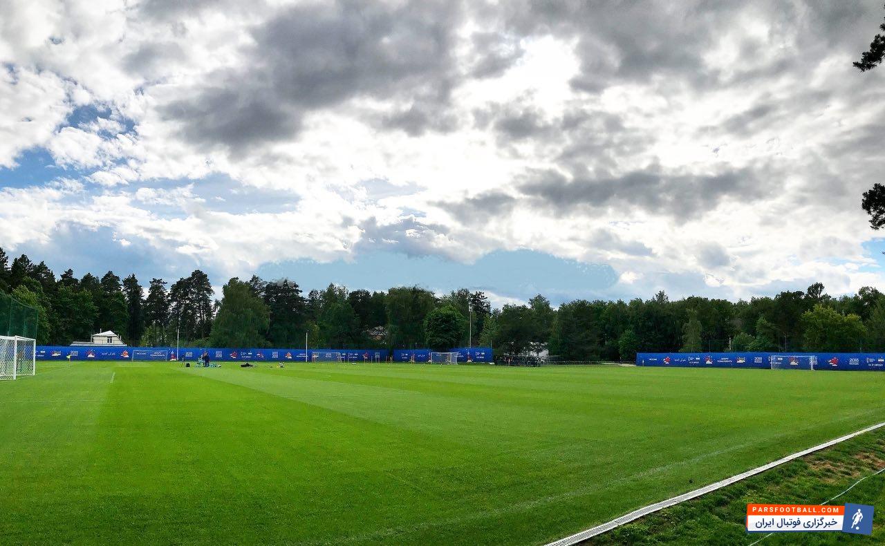 تیم ملی جایی که هنر در آن ریشه ای تاریخی دارد و عجیب نیست که کمپ تیم ملی فوتبال ایران با زیبایی خارق العاده محیط، جلوه تازه ای به عکس ها بدهد.