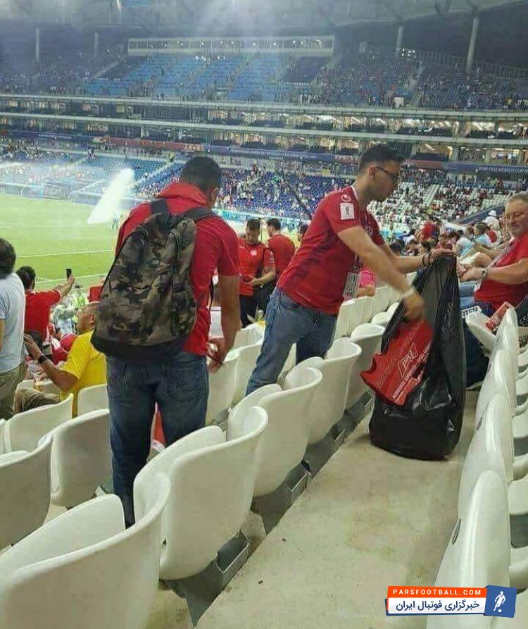 مصر ؛ تصویری از جمع آوری زباله های از سوی هواداران مصر بعد از بازی برابر روسیه