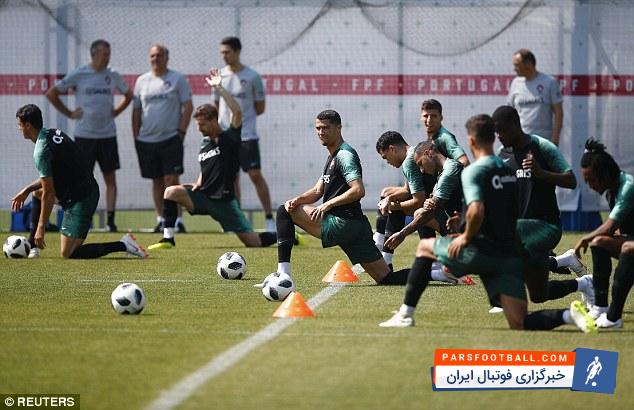 تیم ملی پرتغال به سختی توانست مراکش را با نتیجه 1-0 شکست دهد تمرینات تیم ملی پرتغال، پیش از دیدار حساس با ایران، امروز برگزار شد.