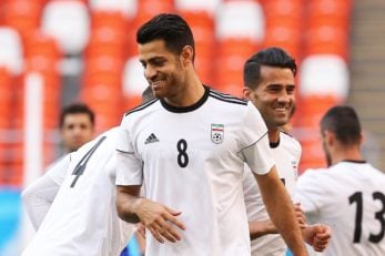 مرتضی پورعلی گنجی شماره ۸ ایران است مرتضی پورعلی گنجی در ۲ بازی اخیر سد دفاعی محکم مقابل حریفان ایجاد کرده و کی روش برای مهار رونالدو هم به او دل بسته است.