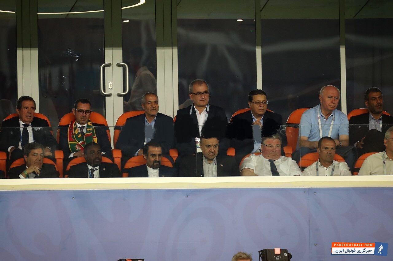 سلطانی فر مهمانان ویژه دیدار ایران و پرتغال بود جدال با پرتغال در حضور سلطانی فر برگزار شد که تا دقایق پایانی با چشمانی نگران ناظر بر عملکرد ایران بودند.