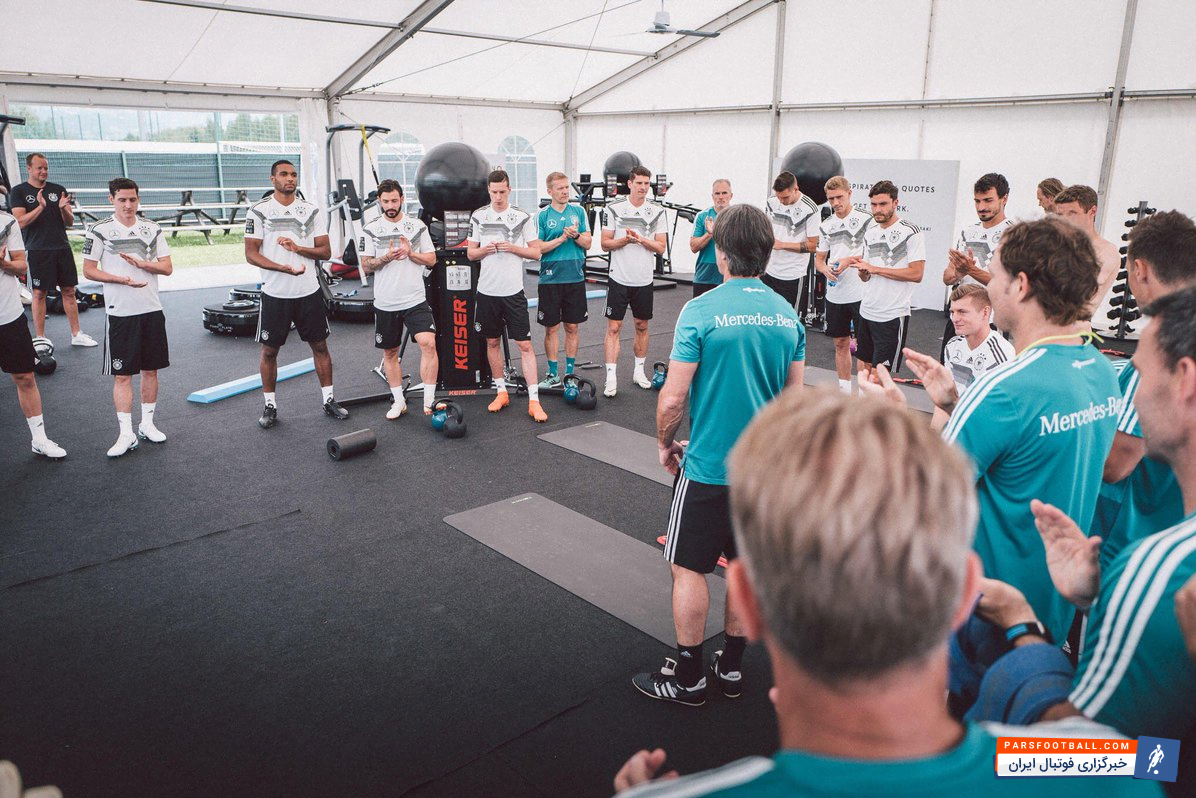 تونی کروس با استقبال لوو به تیم ملی آلمان ملحق شد.