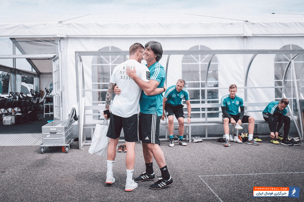 تونی کروس با استقبال لوو به تیم ملی آلمان ملحق شد.