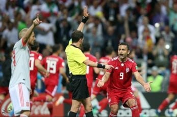 انتقاد خسروی و خیابانی از داوری دیدار ایران و اسپانیا