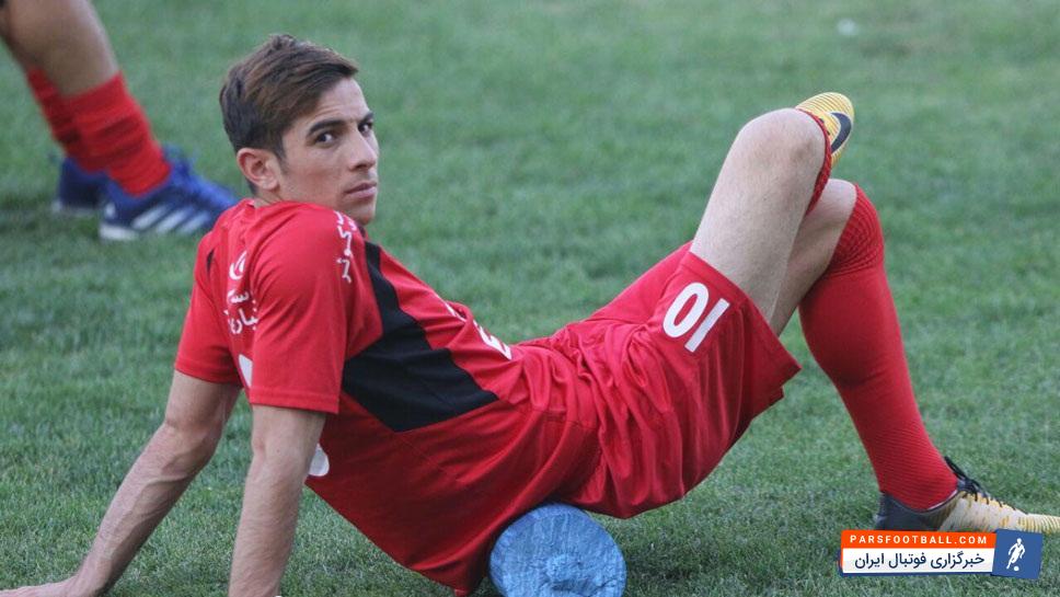 با جدایی فرشاد احمدزاده از تیم فوتبال پرسپولیس ، حالا باید منتظر ماند و دید شماره 10 این تیم در تن کدام بازیکن قرار خواهد گرفت.