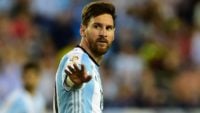 آرژانتین ؛کاریکاتور از آخرین تلاش مسی برای حفظ آرژانتین در رقابت های جام جهانی