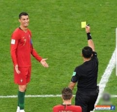 رونالدو در دقایق پایانی به شدت عصبی شد رونالدو با آرنج به صورت پورعلی گنجی زد ولی داور با چک کردن ویدئو جک هم حاضر به اخراج رونالدو نشد.