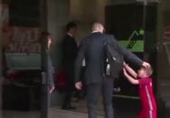 رونالدو ؛ برخورد جالب رونالدو با یک کودک هوادار پیش از سفر تیم ملی پرتغال به روسیه