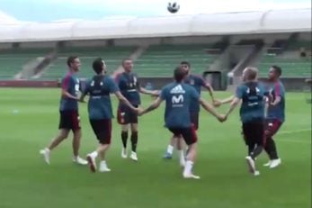 تیم ملی اسپانیا حریف ایران در جام جهانی ؛ شوخی بازیکنان اسپانیا در تمرینات این