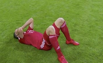 اشکهای بازیکنان ایران و واکنش هواداران در بازی ایران و اسپانیا