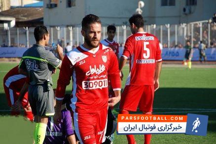 میثم کریمی هافبک دفاعی نساجی مازندران است میثم کریمی با جدایی از این باشگاه، در آستانه عقد قرارداد با فولاد خوزستان قرار دارد.