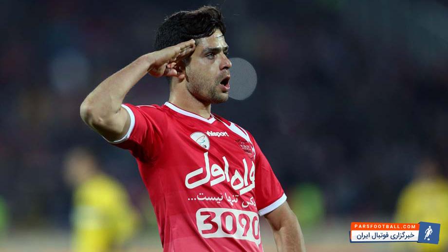 پرسپولیس ؛ کمال کامیابی نیا هافبک پرسپولیس در آستانه توافق با تیمی از سوپر لیگ ترکیه می باشد