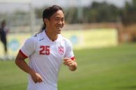 یوکیا سوگیتا هافبک 25 ساله ژاپنی با تراکتورسازی قراردادی دو ساله امضا کرده یوکیا سوگیتا از دیروز در تمرینات شاگردان جان توشاک حضور یافت و کارش را استارت زد.