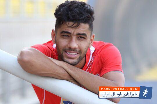 مهدی شریفی مهاجم تازه وارد پرسپولیس است مهدی شریفی تنها بازیکنی است که هیچ امیدی به نیم فصل اول ندارد و کار خود را برای 4 ماه آینده دنبال می‌کند.