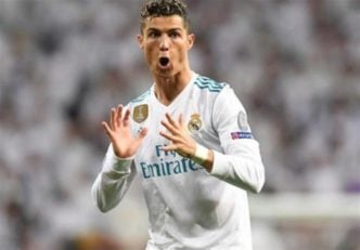 یوونتوس ؛ باشگاه فوتبال یوونتوس به دنابل فراهم کردن مقدمات جذب کریس رونالدو سیوونتوس ؛ باشگاه فوتبال یوونتوس به دنابل فراهم کردن مقدمات جذب کریس رونالدو ستاره رئال مادرید می باشد