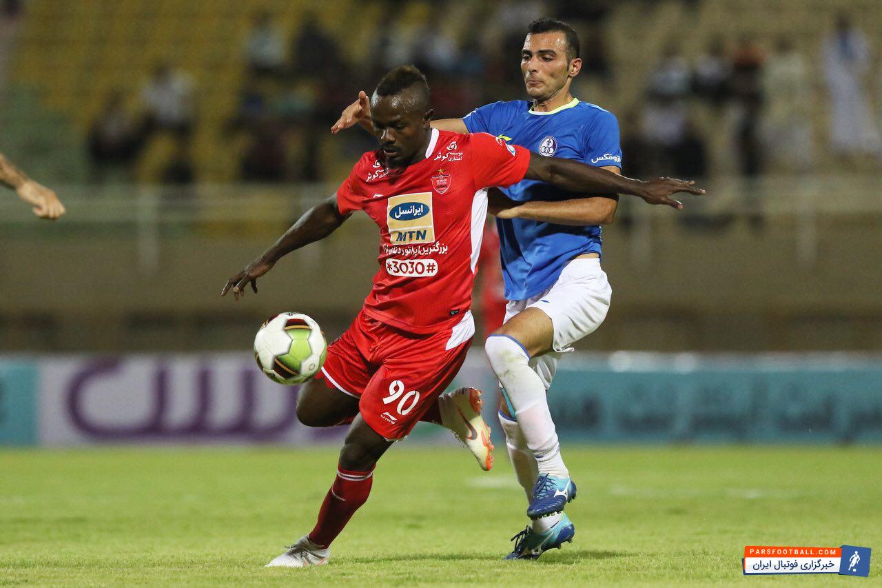 منشا در بازی با استقلال خوزستان عملکرد خوبی از خود نشان داد این در حالی است که منشا مقابل پدیده و فولاد نیز نمایش قابل قبولی از خود ارائه کرده بود.