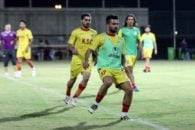 سروش رفیعی خود را برای دیدار مهم مقابل استقلال آماده می کند یکی از امیدهای اصلی فولاد در چنین بازی های بزرگی، ستاره خط میانی این تیم یعنی سروش رفیعی است.