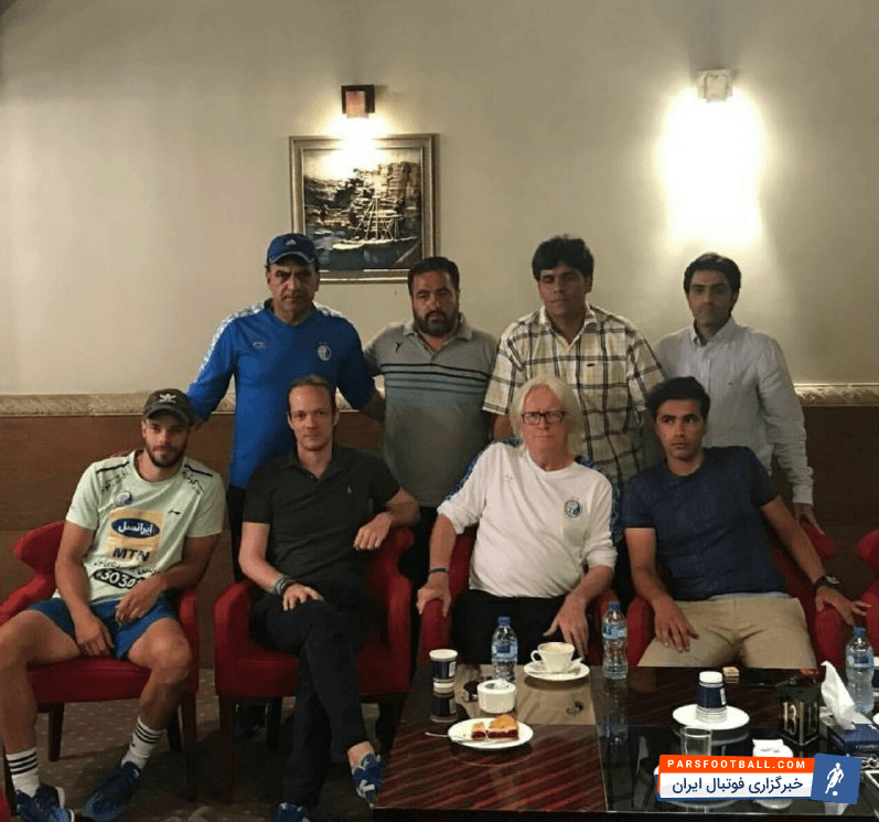 سرمربی تیم استقلال