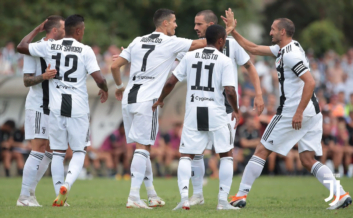 یوونتوس در اولین اکران خود در حضور رونالدو به مصاف یوونتوس B رفت رونالدو در دقیقه 8 اولین گل خود برای بانوی پیر را به ثمر رساند.