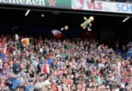 فرهنگ زیبای هواداران هلندی بجای پرتاب سنگ