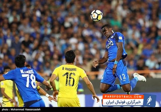 فرزاد آشوبی