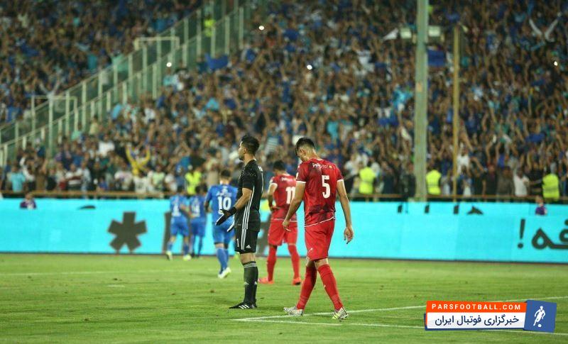 گل اول استقلال روی گل به خودی علی عبدالله زاده به ثمر رسید.علی عبدالله زاده این گل را در دقیقه ۱۳ وارد دروازه فروزان کرد.