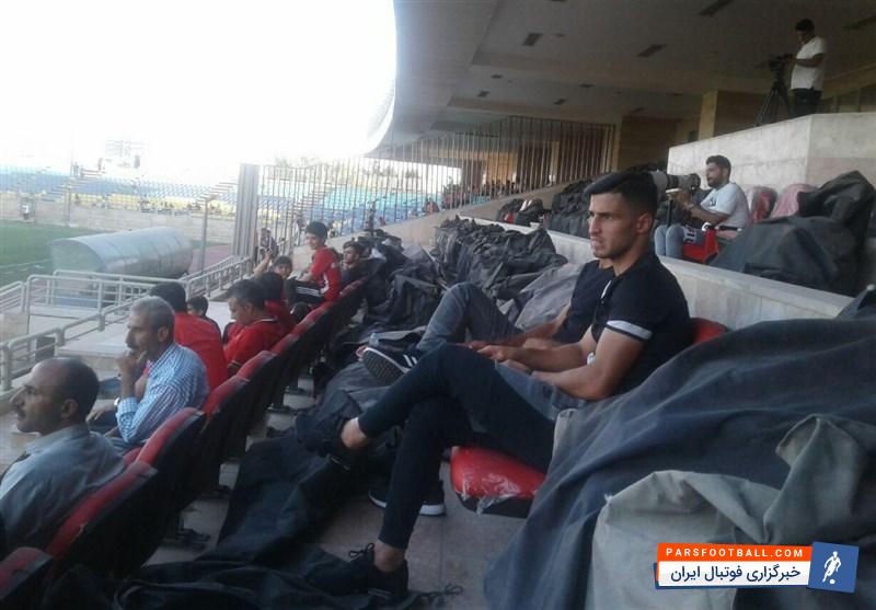 علیپور - تمرین تیم پرسپولیس برای دیدار با صنعت نفت آبادان در ورزشگاه شهید کاظمی پیگیری شد و این تیم دیدار دوستانه یا با تیم امید خود برگزار کرد. از حواشی این تمرین می توان به درگیری مصطفی قنبرپور با یک خبرنگار اشاره کرد.