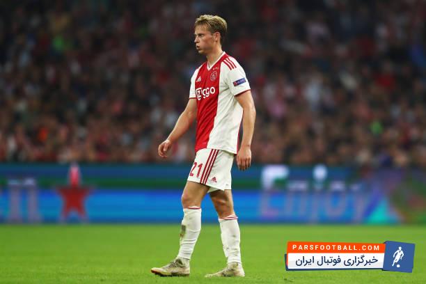 دی یونگ را میتوان از لیست خرید بارسا در روزهای باقی مانده از نقل و انتقالات خط زد.