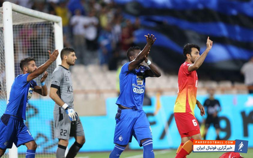 استقلال بهترین فرصت برای پیروزی برابر فولاد در هفته پنجم لیگ برتر را با اشتباه داوری از دست داد.