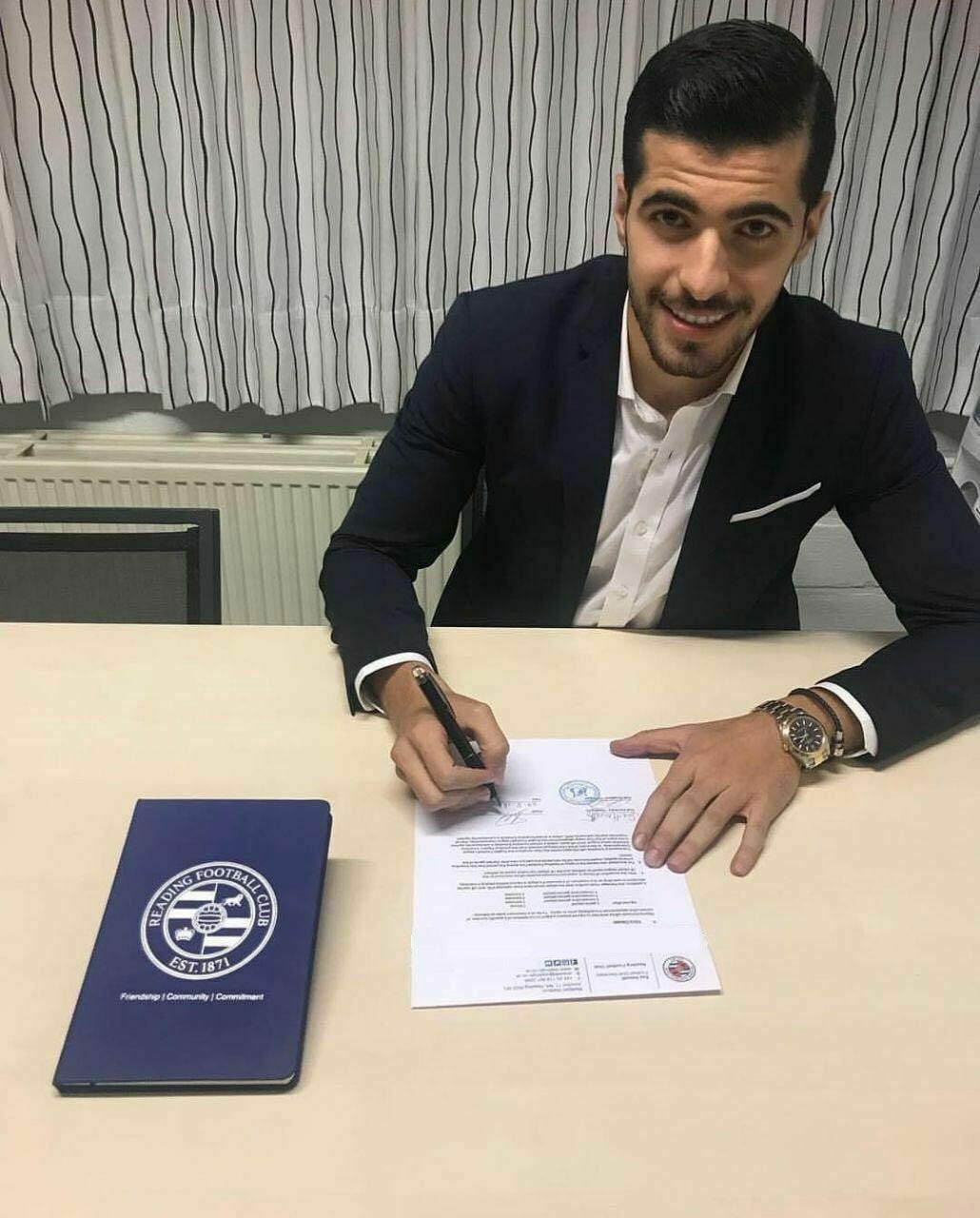 عزت اللهی این فصل را در چمپیونشیپ توپ خواهد زد عزت اللهی هافبک تیم ملی فوتبال با عقد قراردادی قرضی به تیم ردینگ انگلستان پیوست.