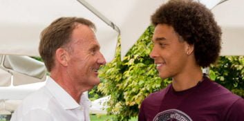 نقاشی فوق العاده از چهره ویتسل بازیکن جدید دورتموند