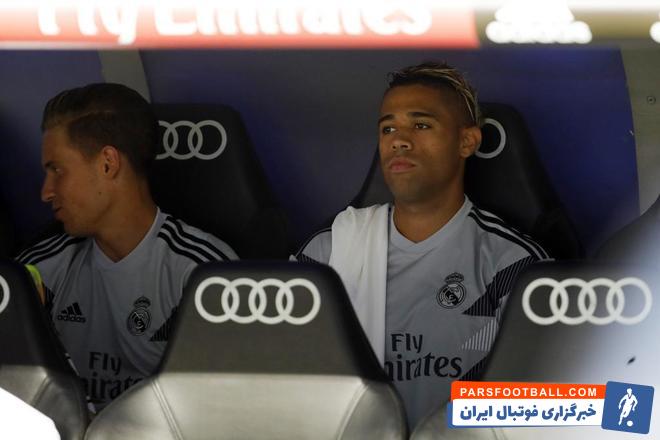 ماریانو دیاز که از این پس پیراهن شماره 7 رئال را به تن خواهد داشت ماریانو دیاز در بازی با لگانس کار را از روی نیمکت شروع کرد.