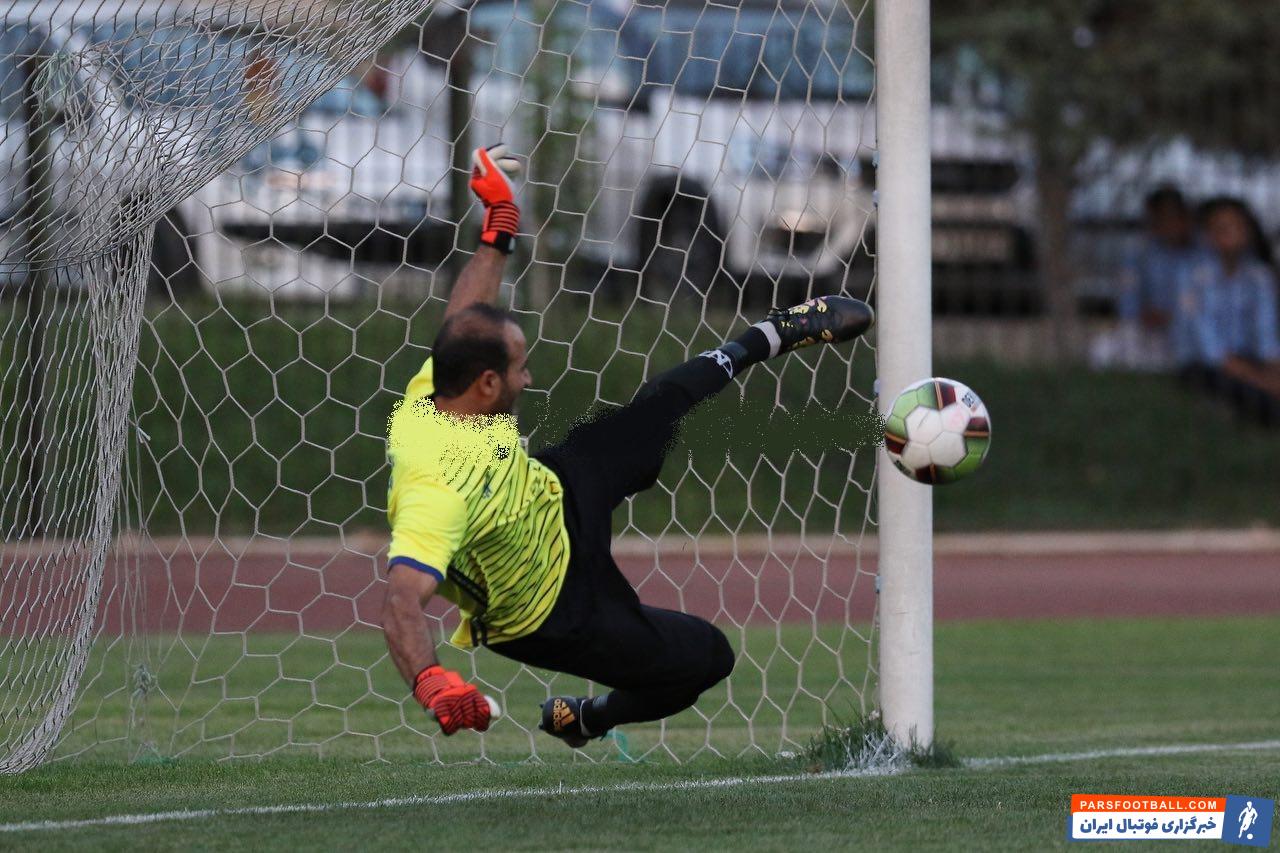 مصطفی زینعلی با مهار پنالتی موجب صعود تیمش و کنار رفتن بادران از جام حذفی شد مصطفی زینعل جزو نفرات تاثیر گذار و عوامل صعودشان به لیگ دو نام بود.