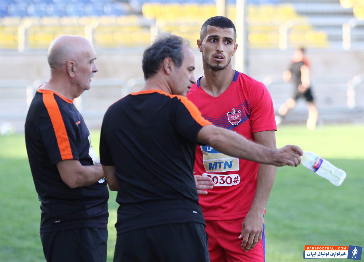 شاید پرسپولیسی ها انتظار داشتند علی علیپور در اردوی تیم ملی حضور داشته باشد اما کی روش به علی علیپور اعتماد نکرد و او را به تیم ملی فرا نخواند.