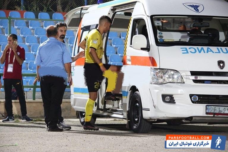 مجید علیاری به دلیل مصدومیت با آمبولانس به بیمارستان منتقل شد مجید علیاری در یک صحنه به دلیل برخوردی که انجام شد از ناحیه دنده دچار مصدومیت شد.