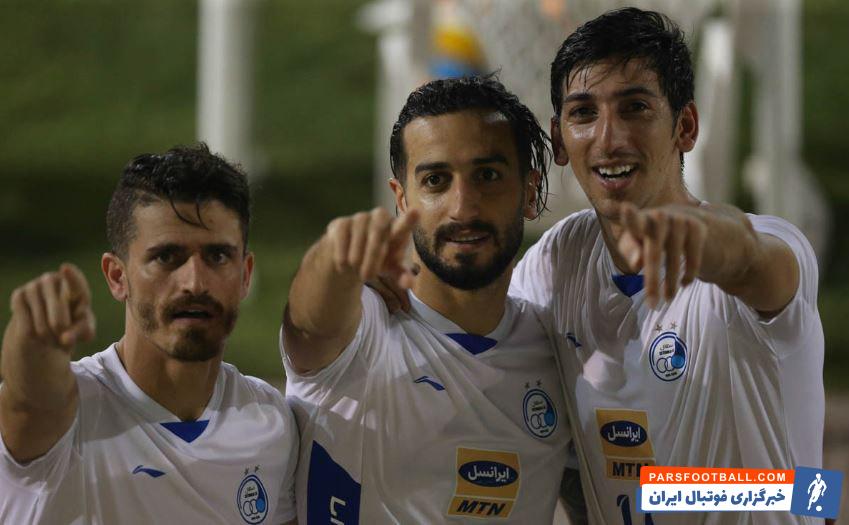 شفر در بازی با السد و فولاد از گرو در پست مهاجم نوک استقلال استفاده کرد اما احتمالا در بازی برگشت استقلال برابر السد از بازیکنان جدیدی استفاده خواهد کرد.